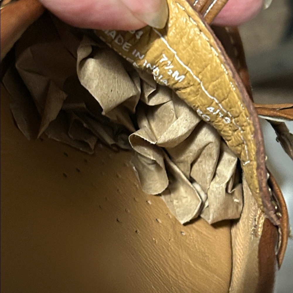 Clarks Brown Leather Loafers. size 7.5 - Picture 8 of 8